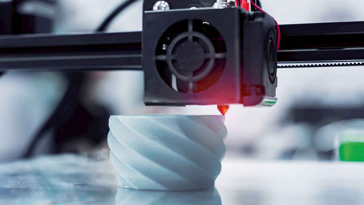 Revolutionizing Manufacturing: The Cutting-Edge Technology of Additive Manufacturing